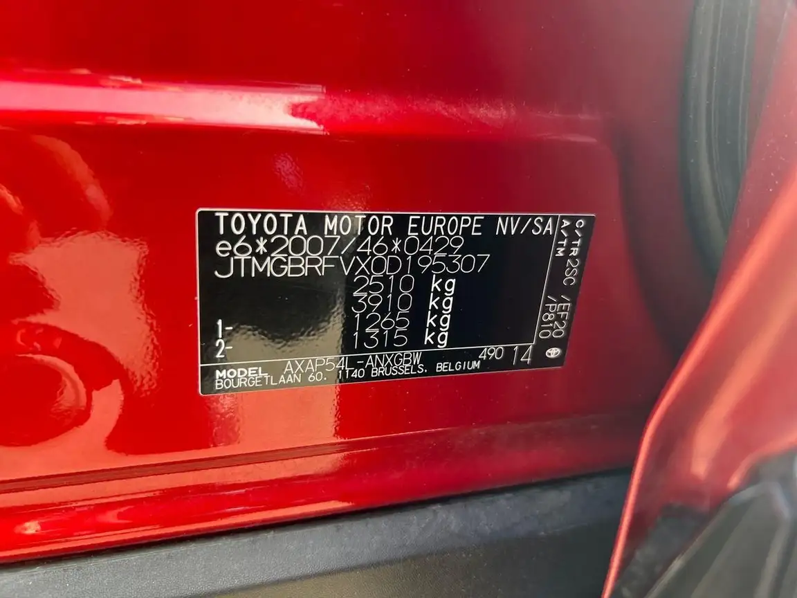 TOYOTA RAV4