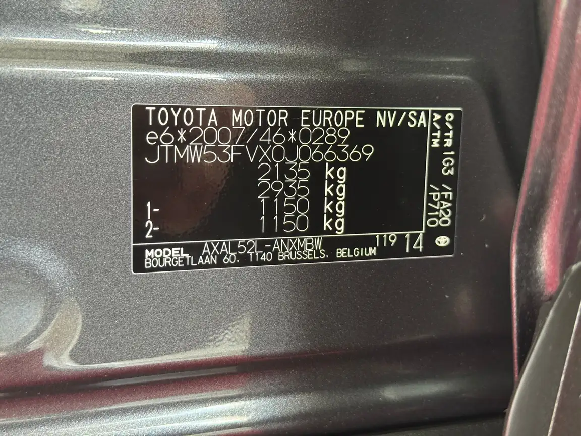 TOYOTA RAV4