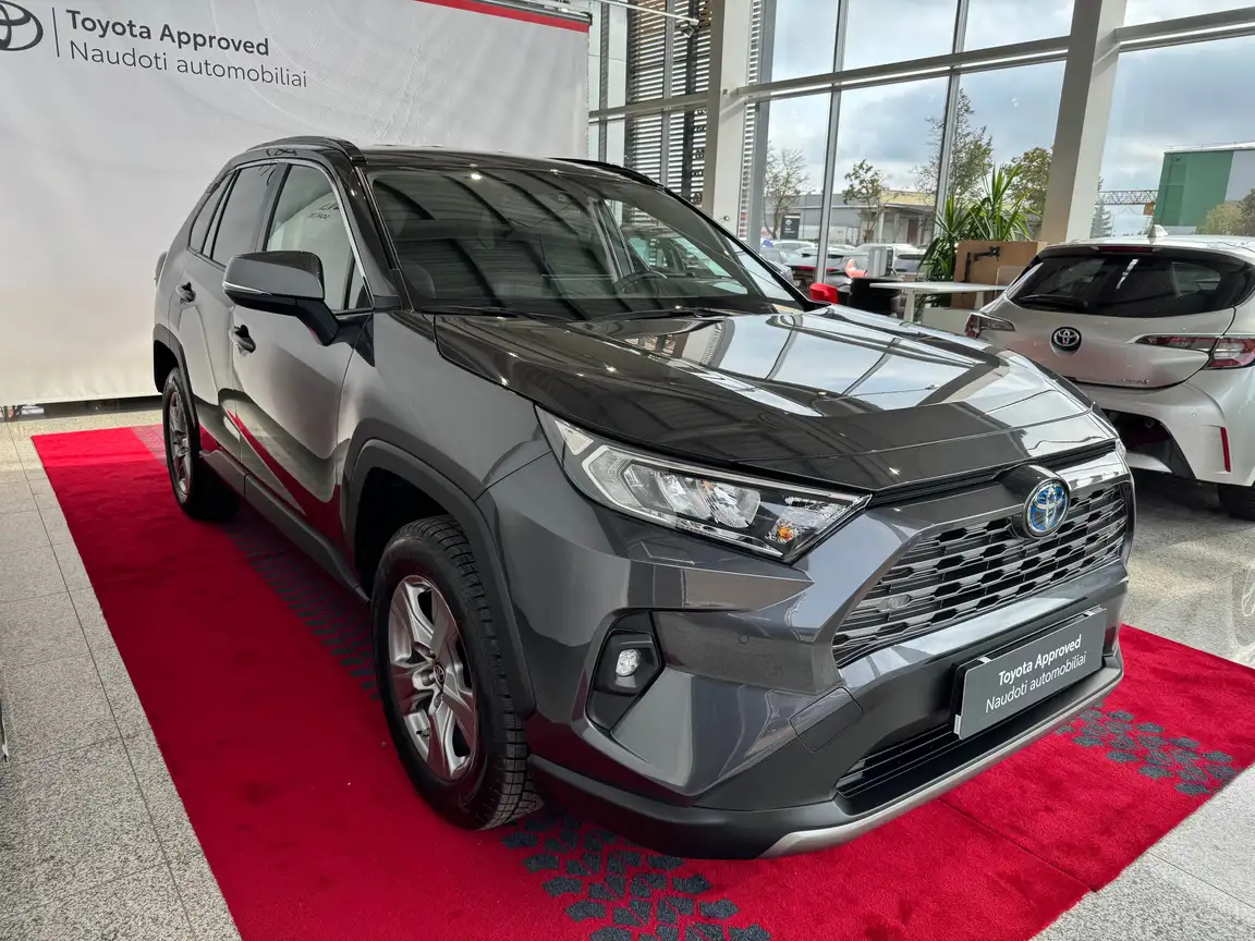 TOYOTA RAV4