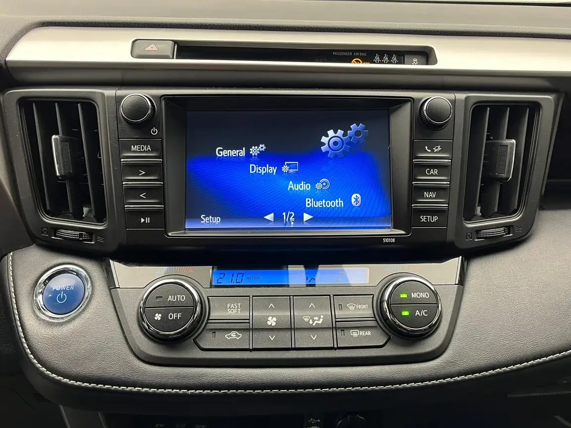 TOYOTA RAV4