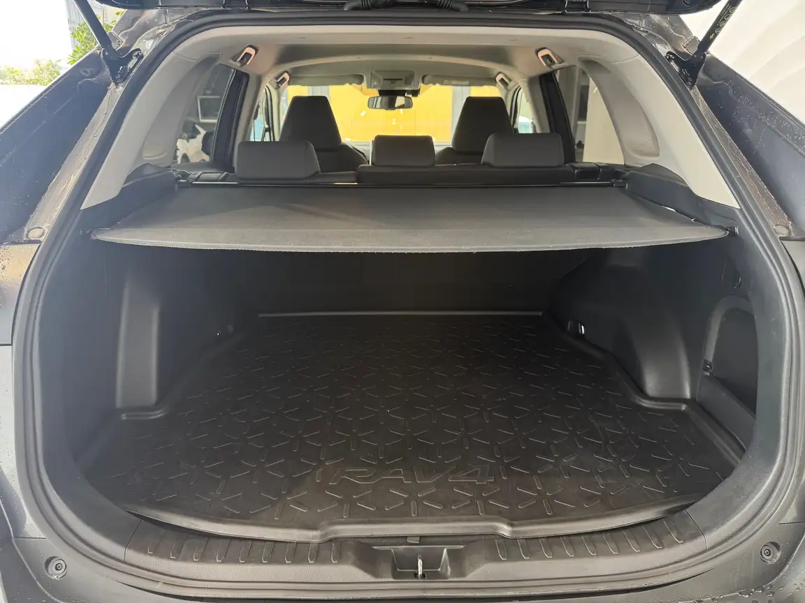 TOYOTA RAV4
