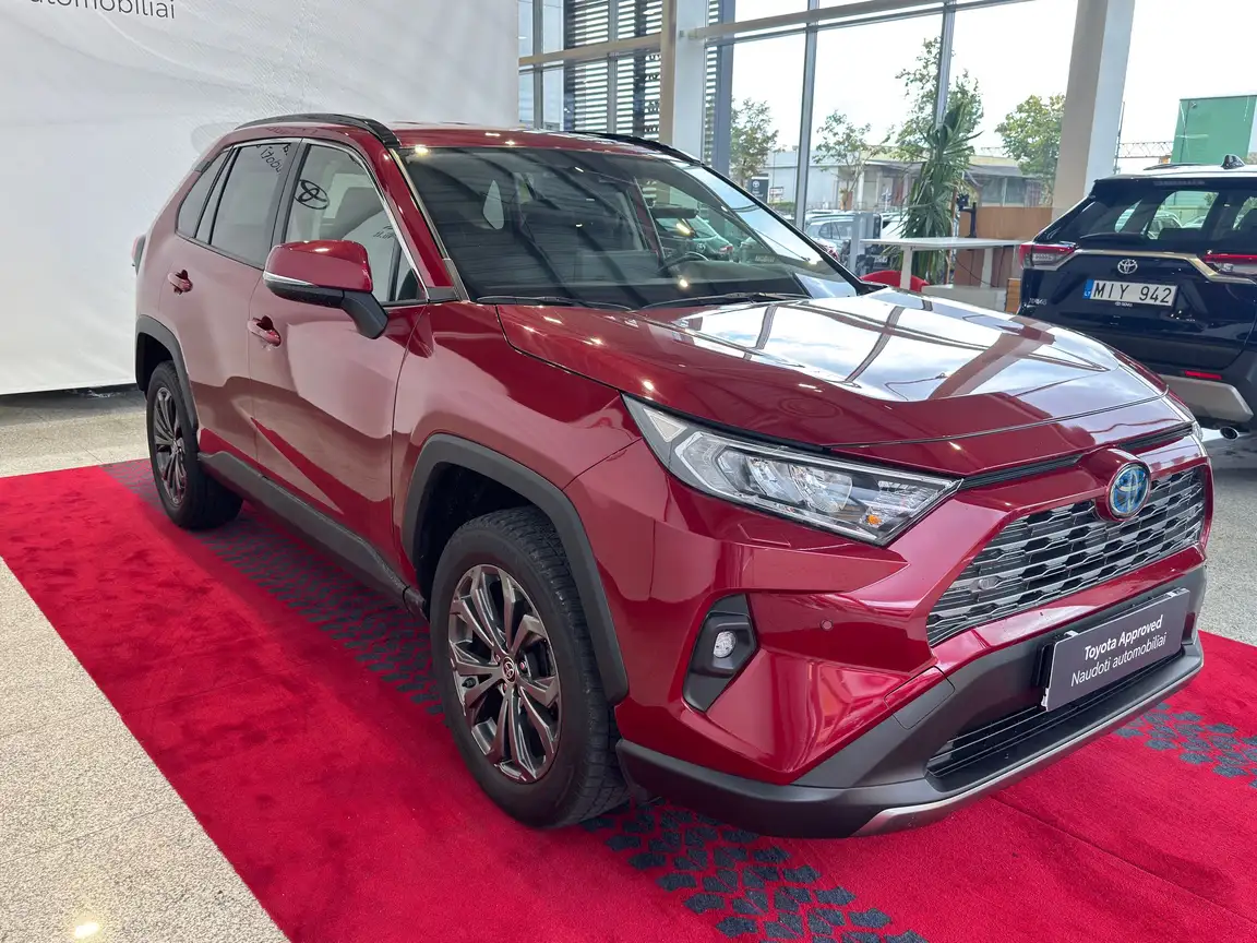 TOYOTA RAV4
