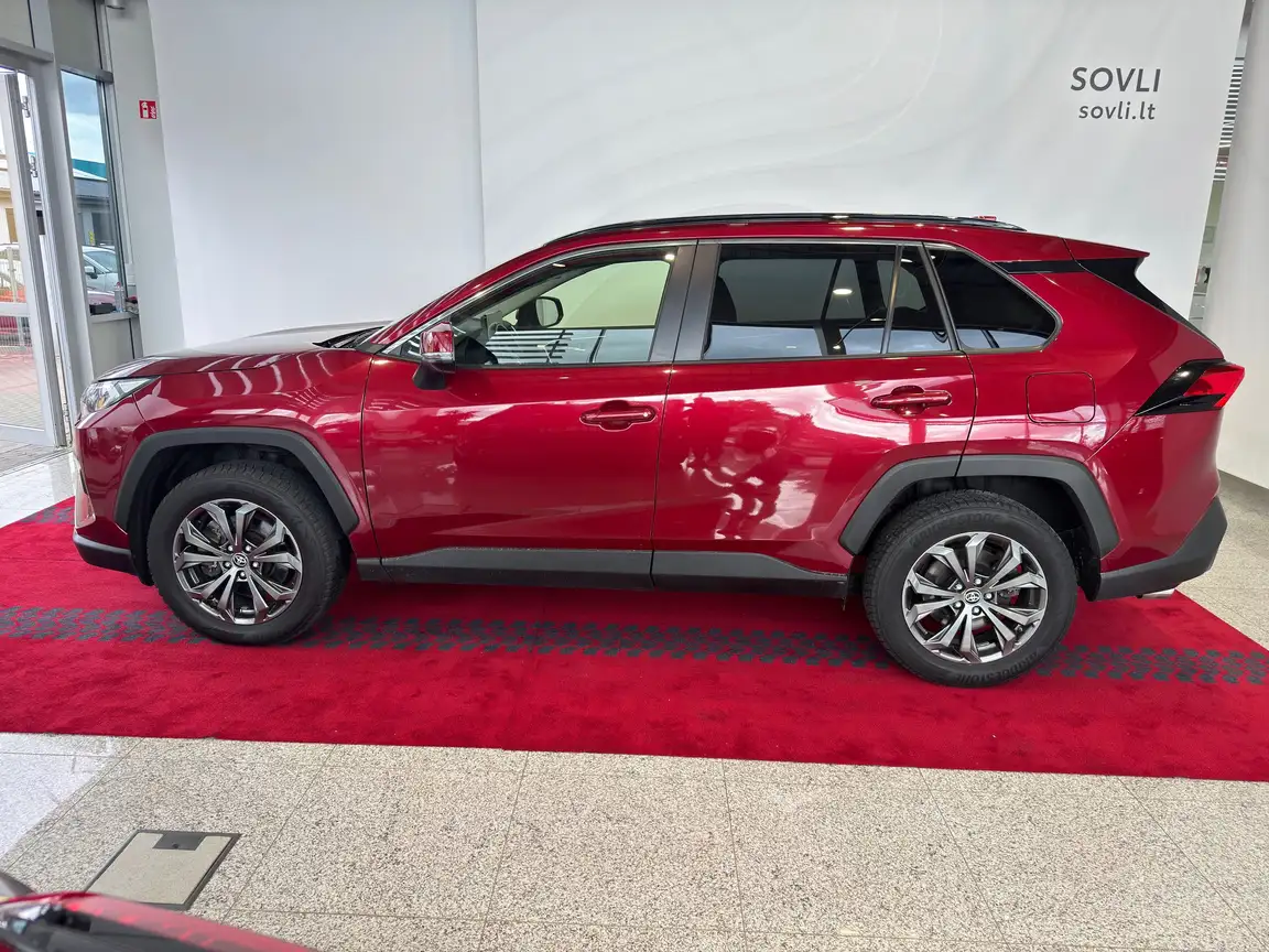 TOYOTA RAV4