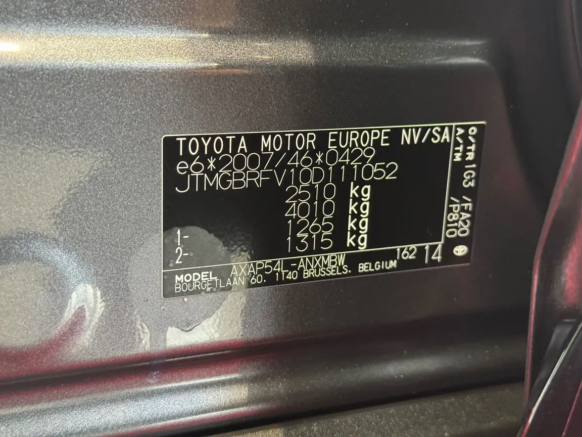 TOYOTA RAV4
