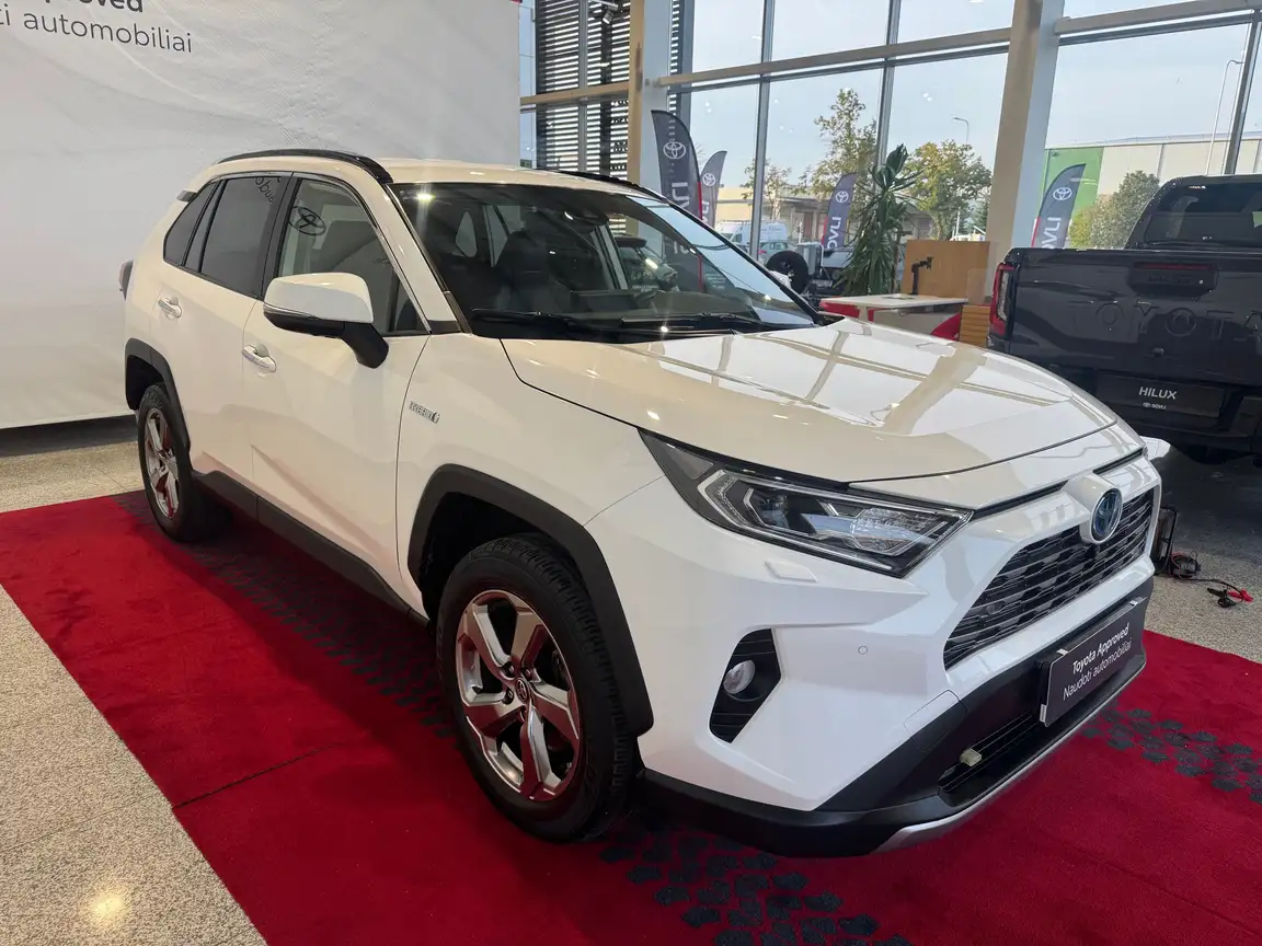 TOYOTA RAV4