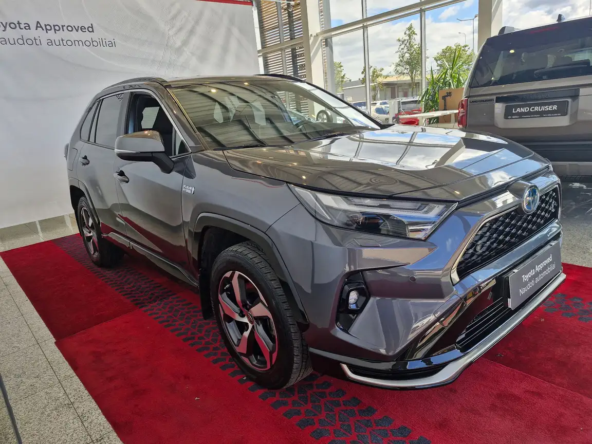 TOYOTA RAV4