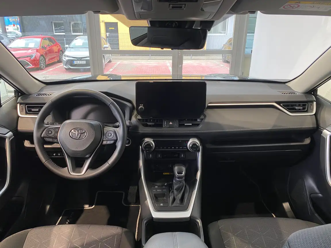 TOYOTA RAV4
