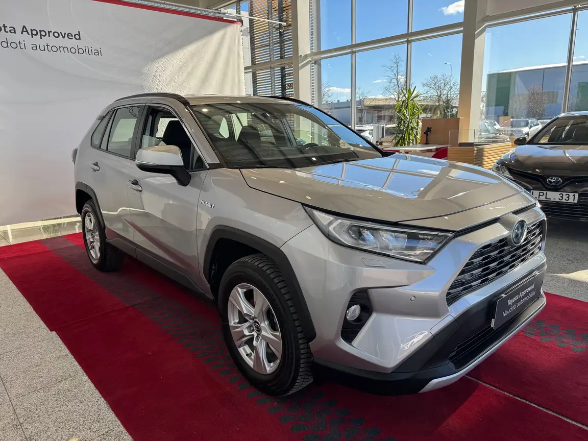 TOYOTA RAV4
