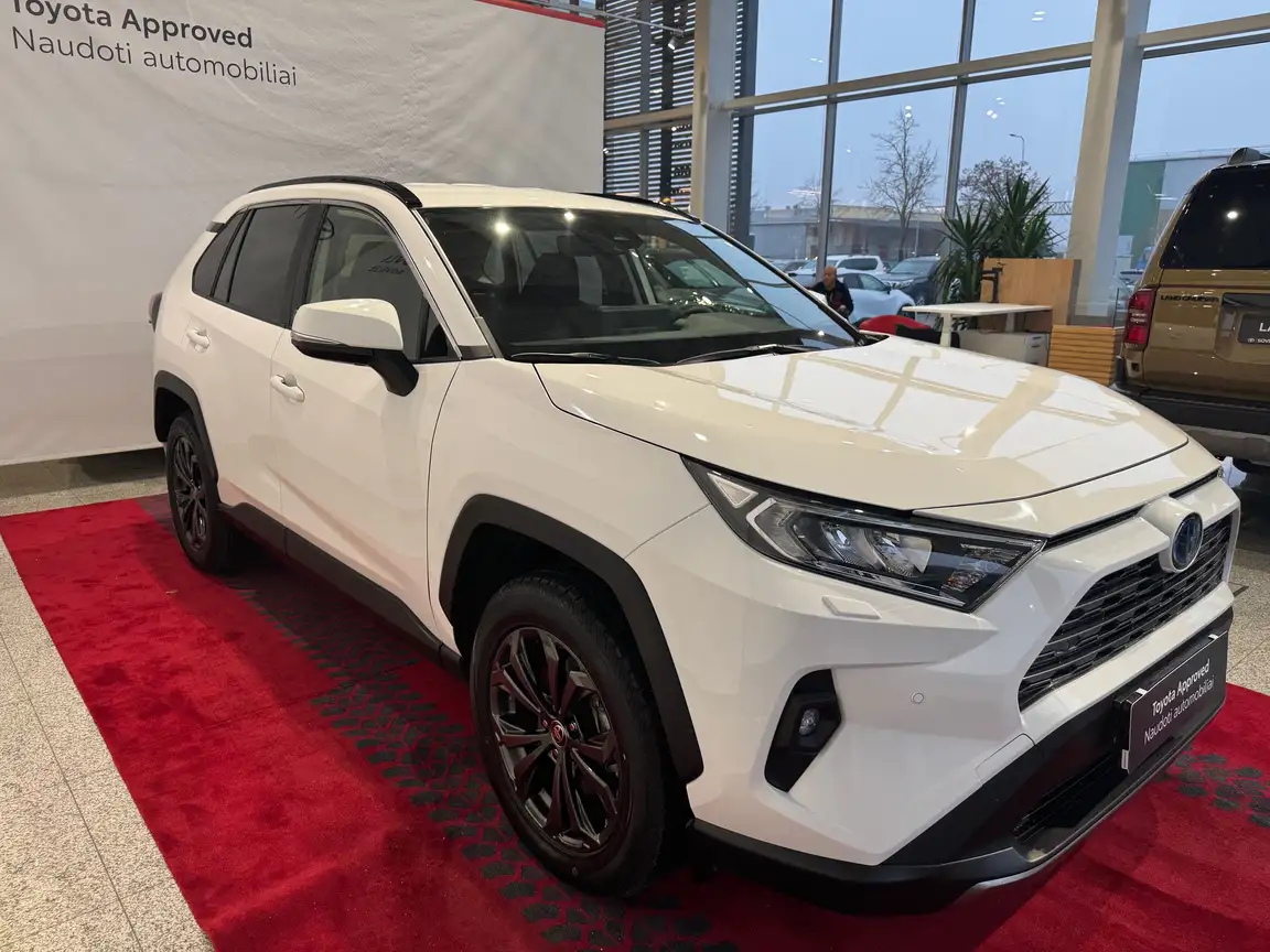 TOYOTA RAV4