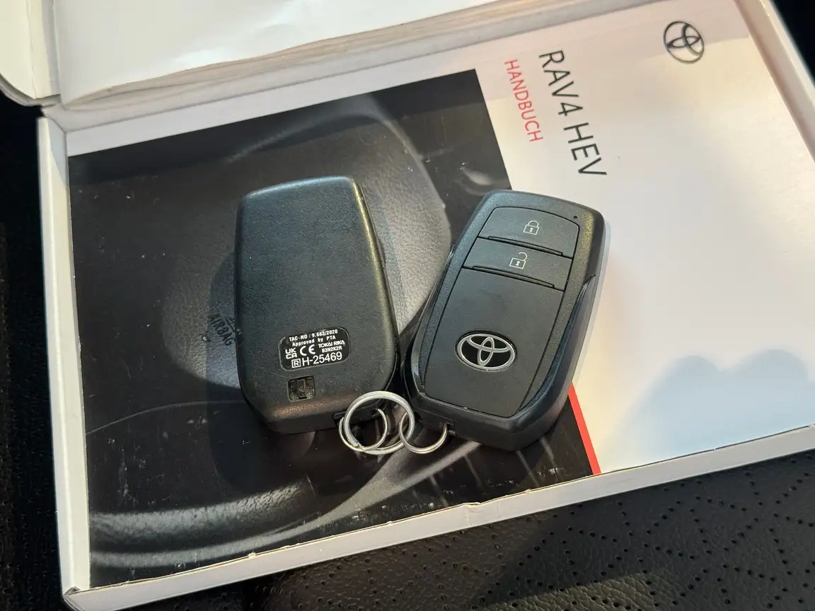TOYOTA RAV4