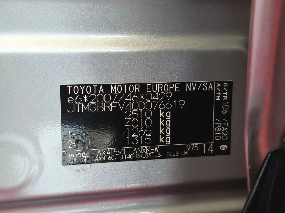 TOYOTA RAV4