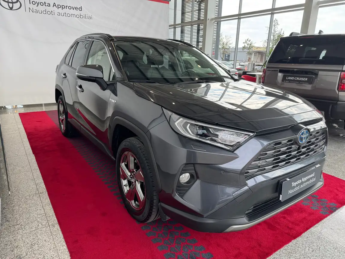 TOYOTA RAV4