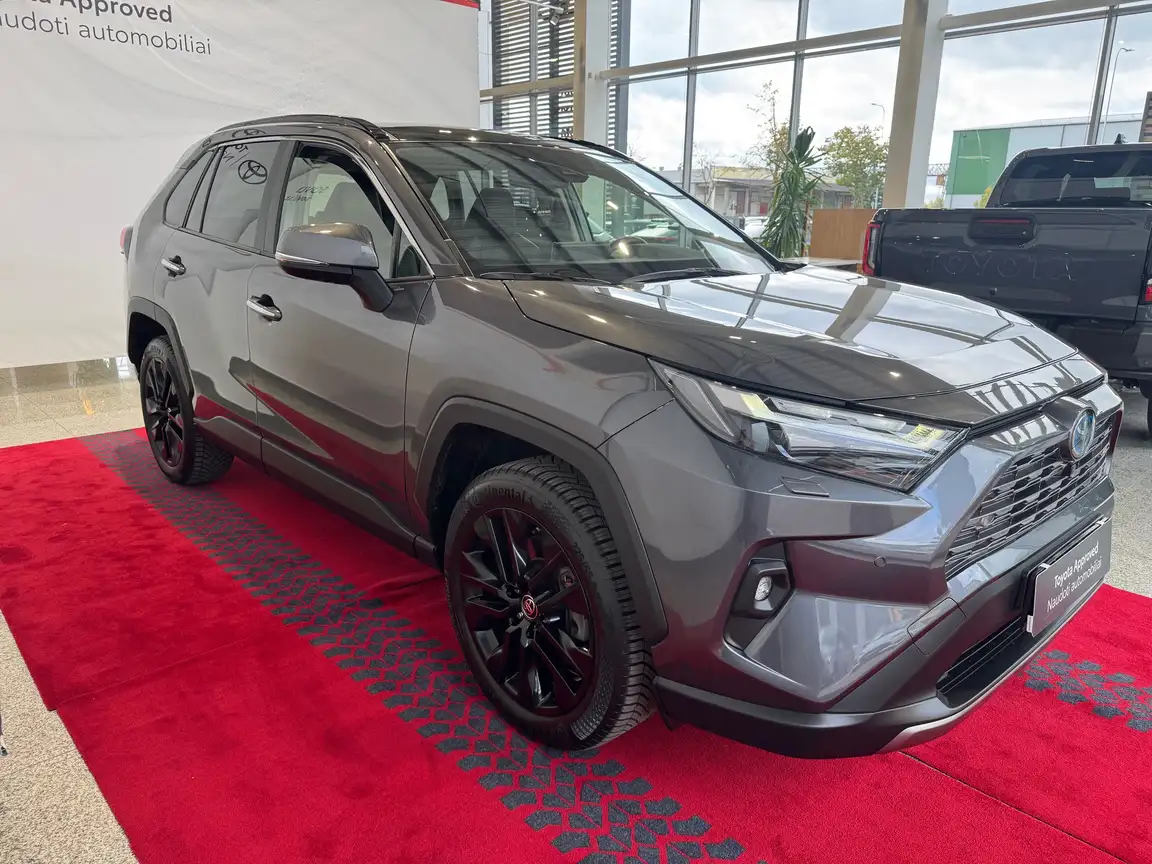 TOYOTA RAV4