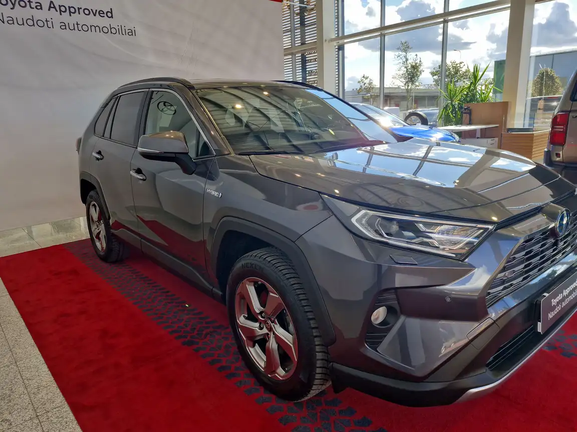 TOYOTA RAV4