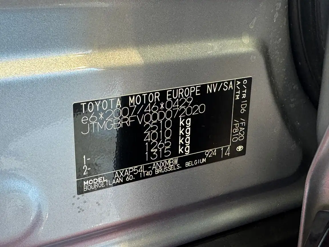 TOYOTA RAV4