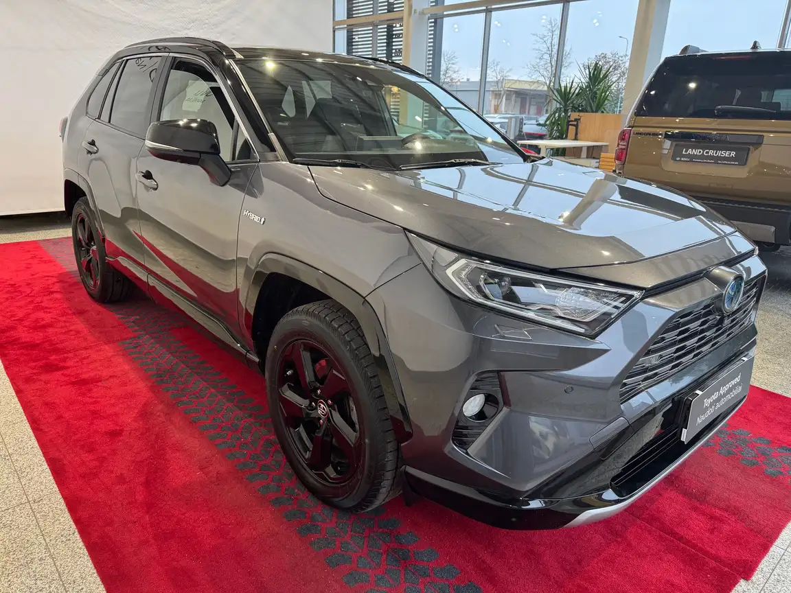 TOYOTA RAV4