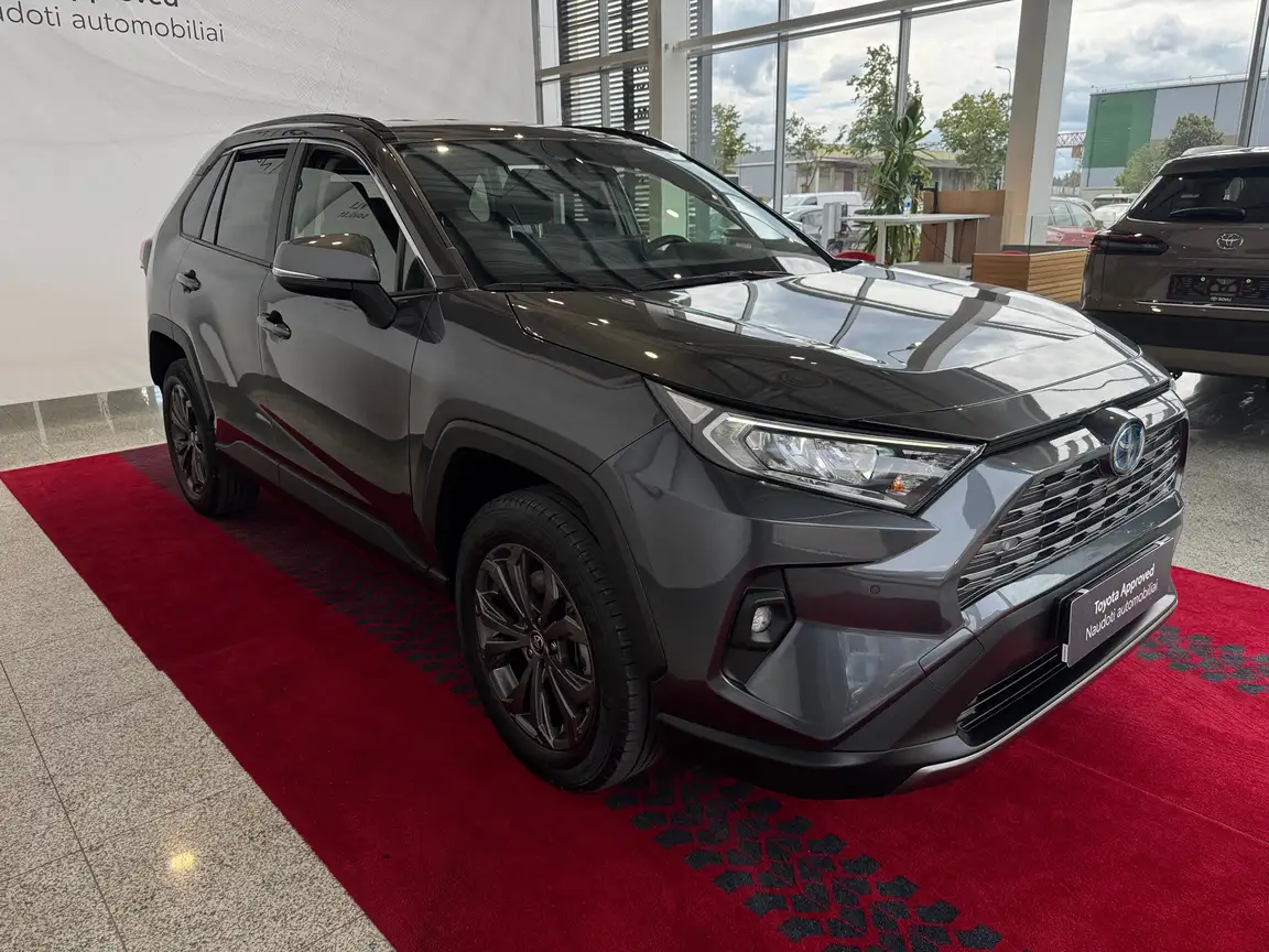 TOYOTA RAV4
