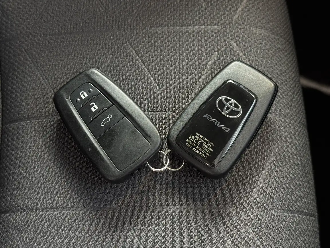 TOYOTA RAV4