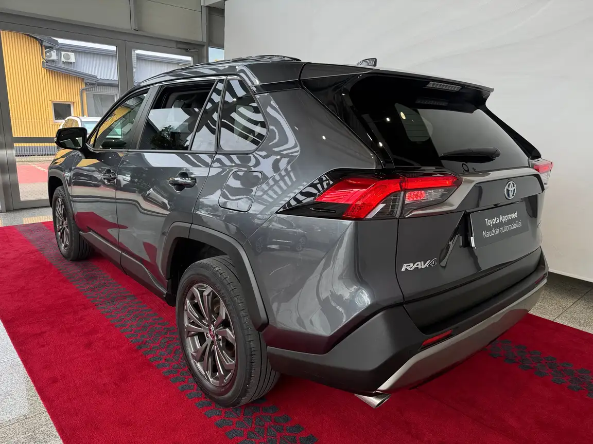 TOYOTA RAV4