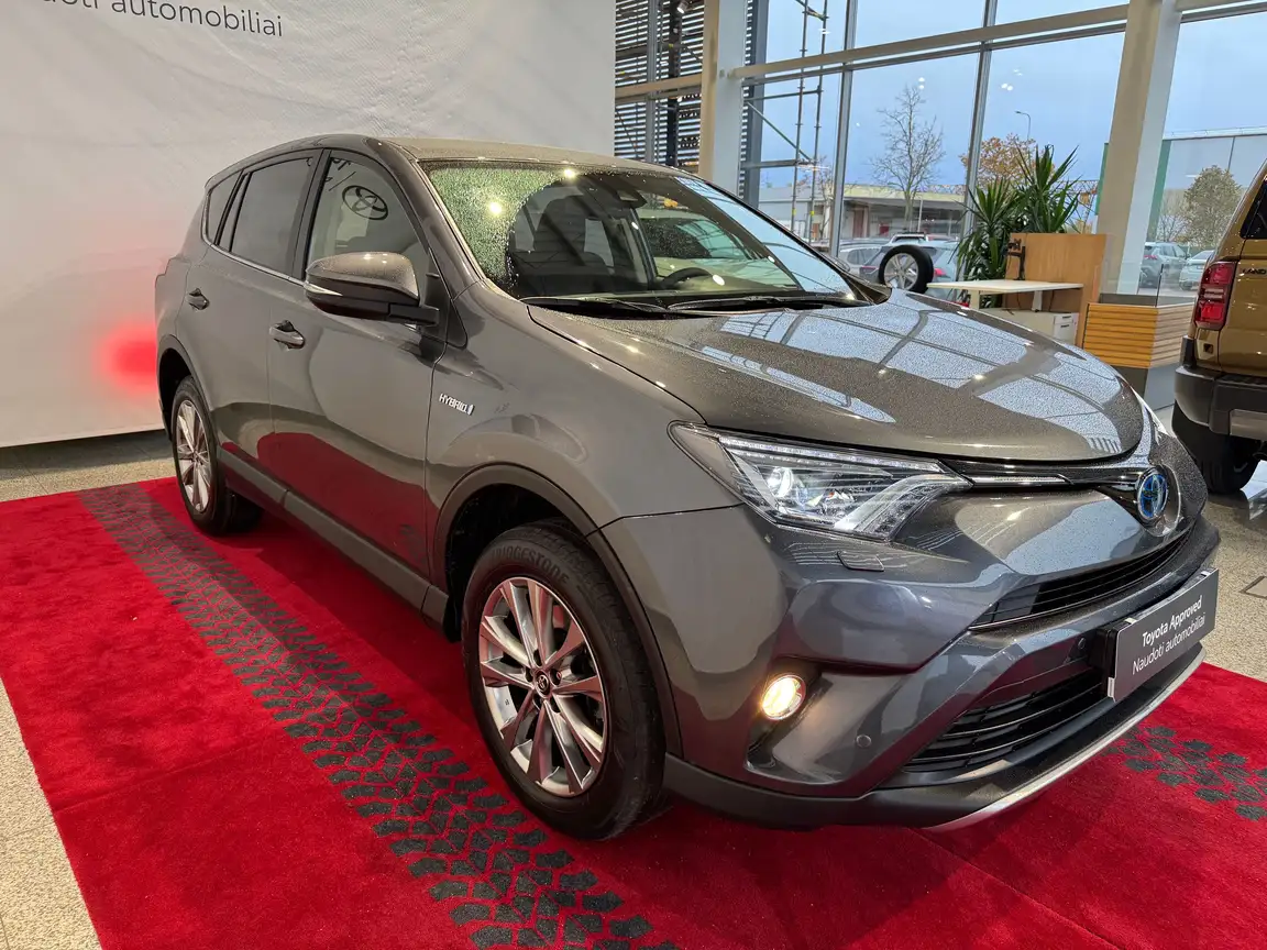 TOYOTA RAV4