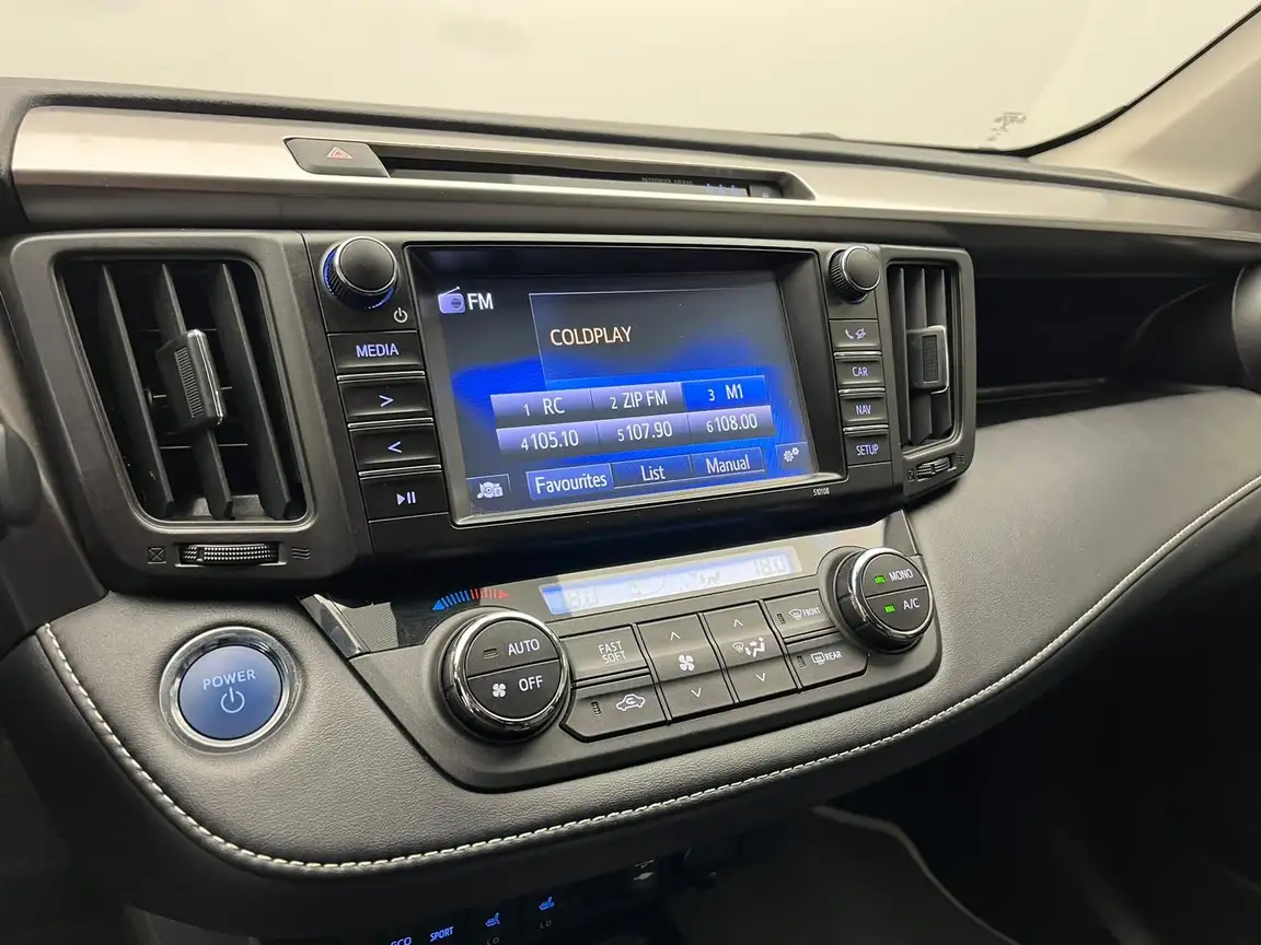 TOYOTA RAV4