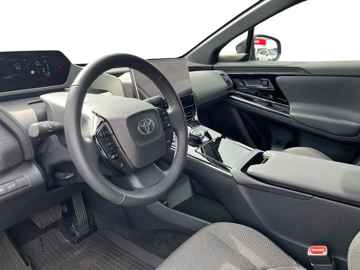 TOYOTA BZ4X