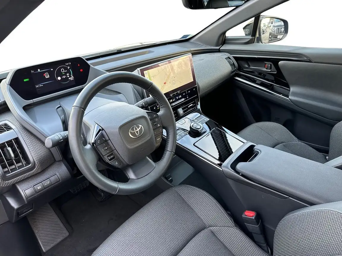 TOYOTA BZ4X