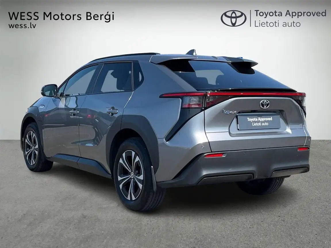 TOYOTA BZ4X
