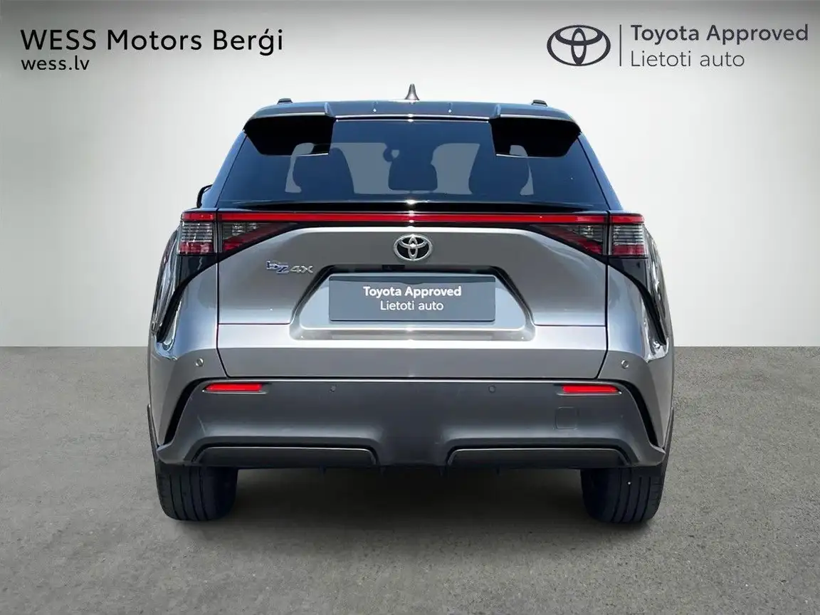 TOYOTA BZ4X