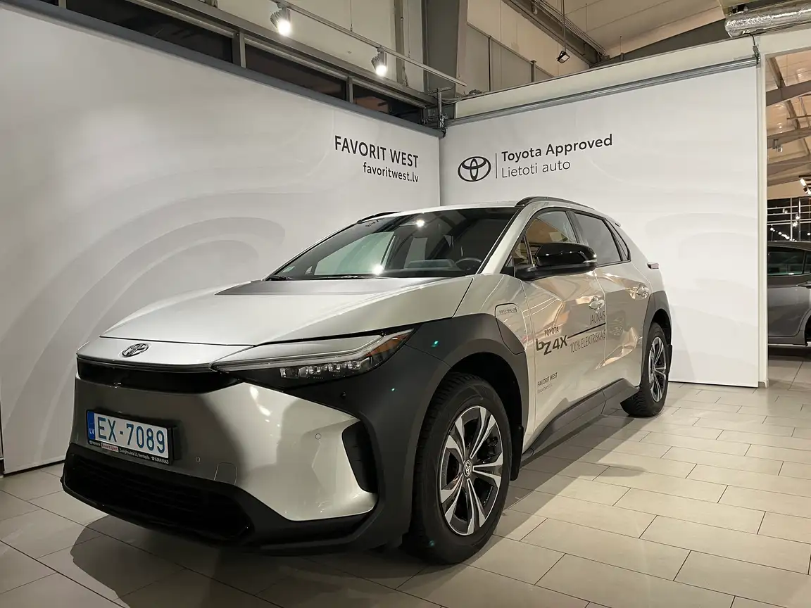 TOYOTA BZ4X