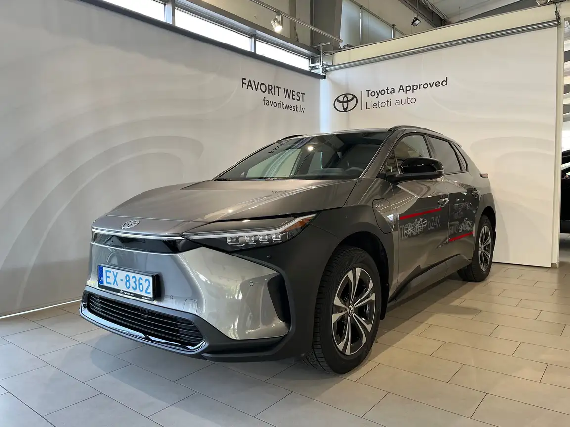 TOYOTA BZ4X