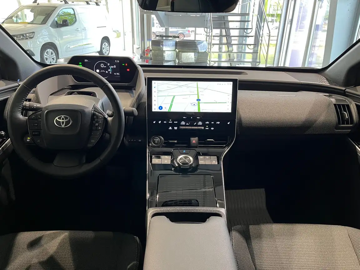 TOYOTA BZ4X