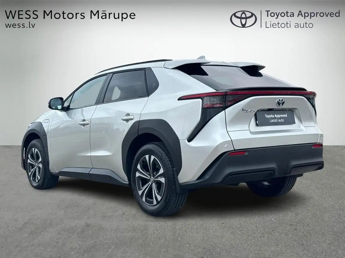 TOYOTA BZ4X