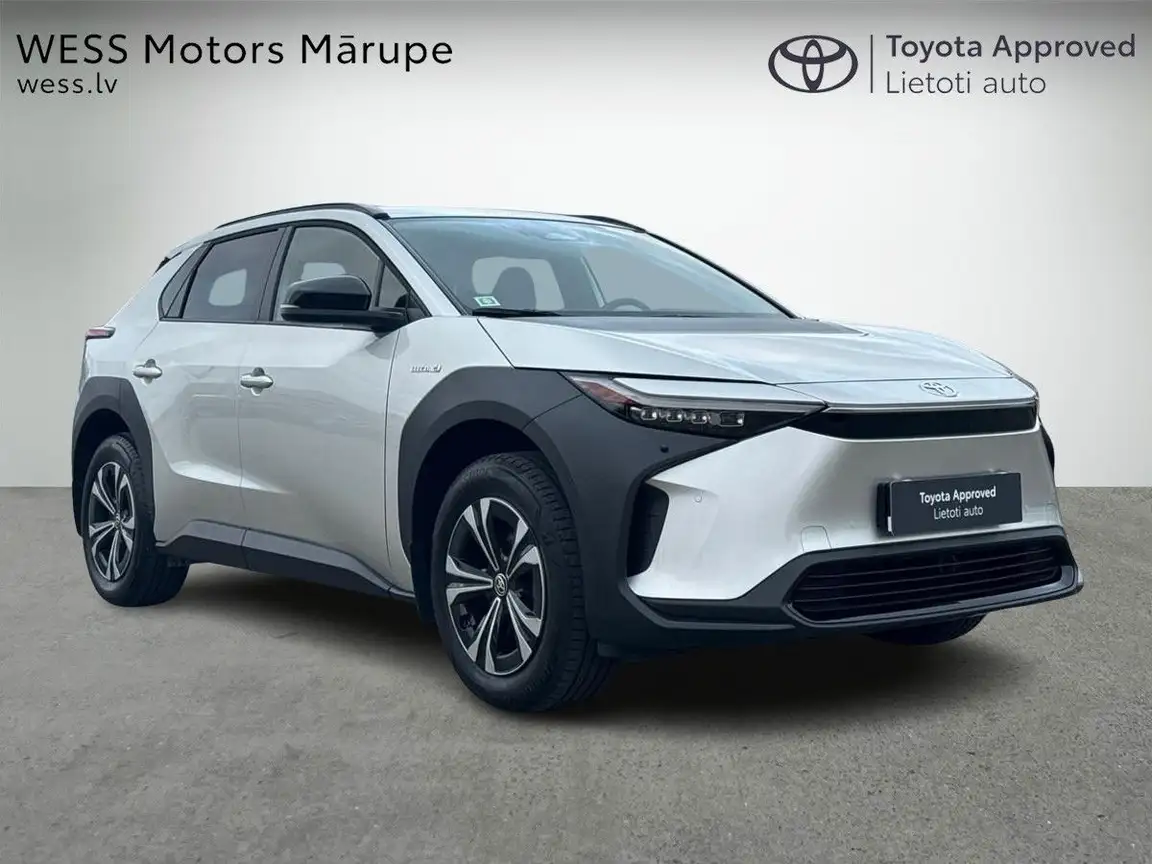 TOYOTA BZ4X