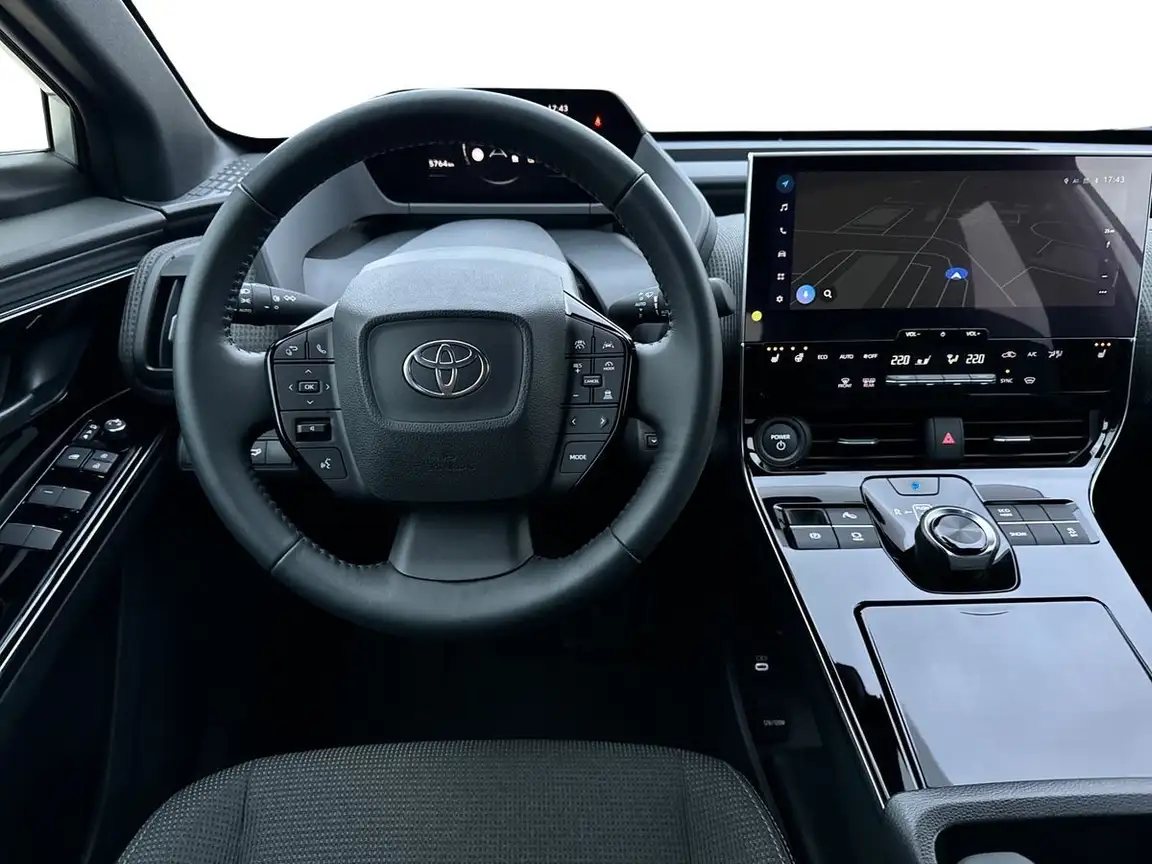 TOYOTA BZ4X