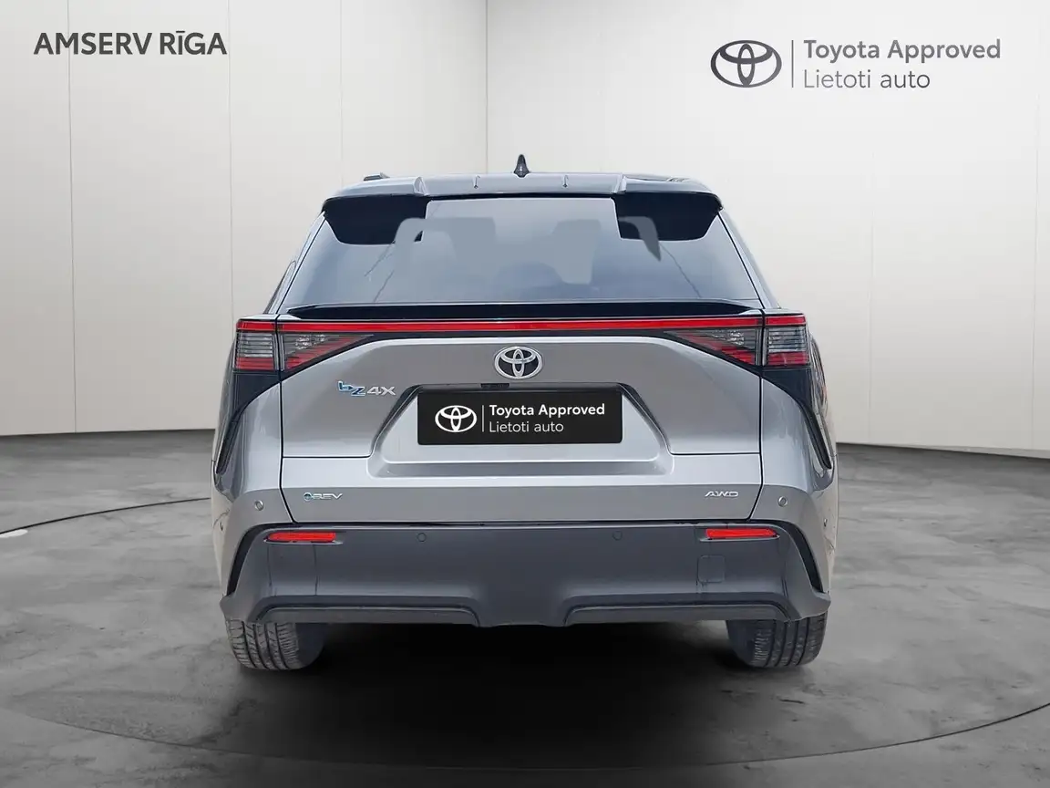 TOYOTA BZ4X