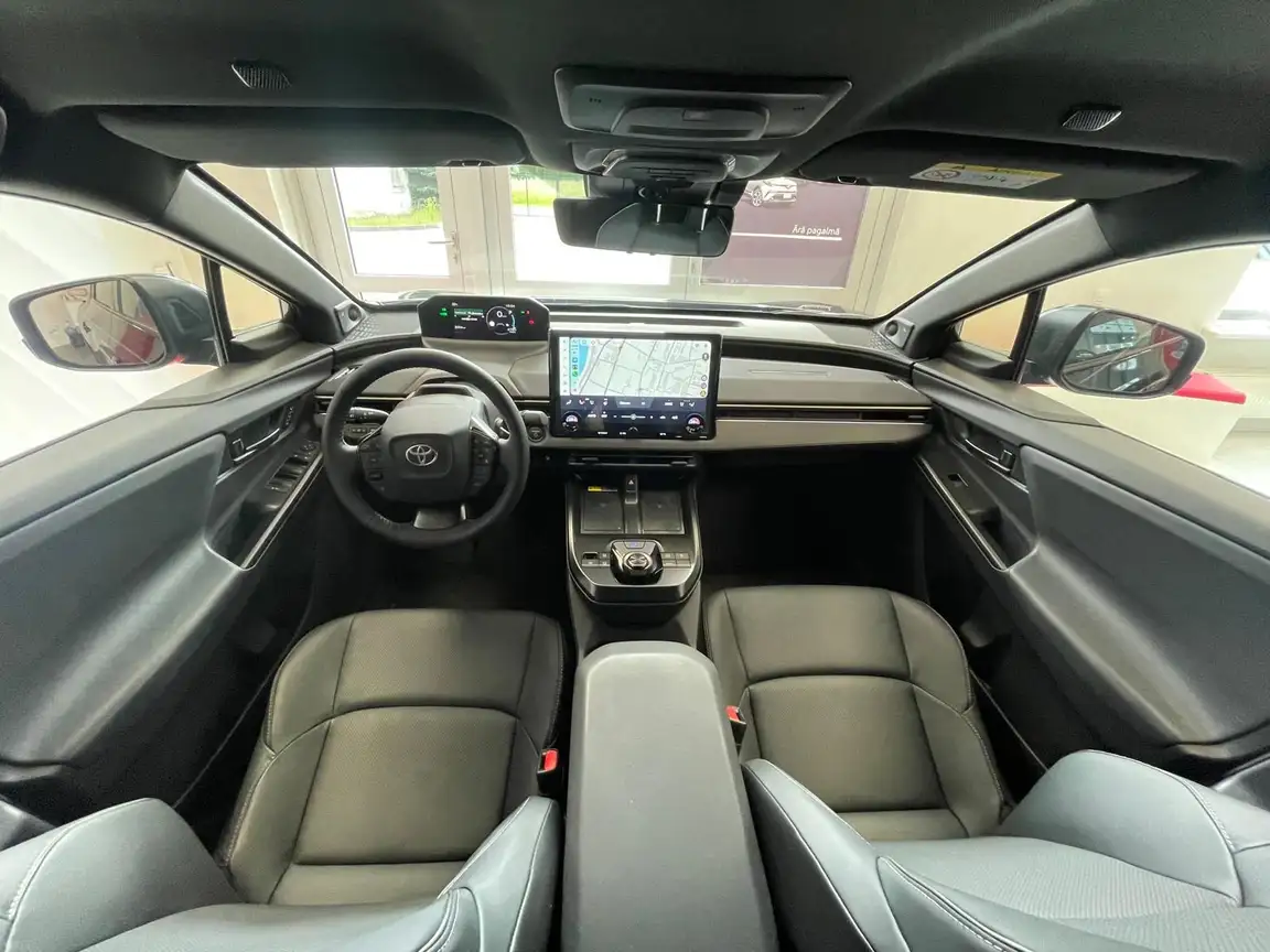 TOYOTA BZ4X