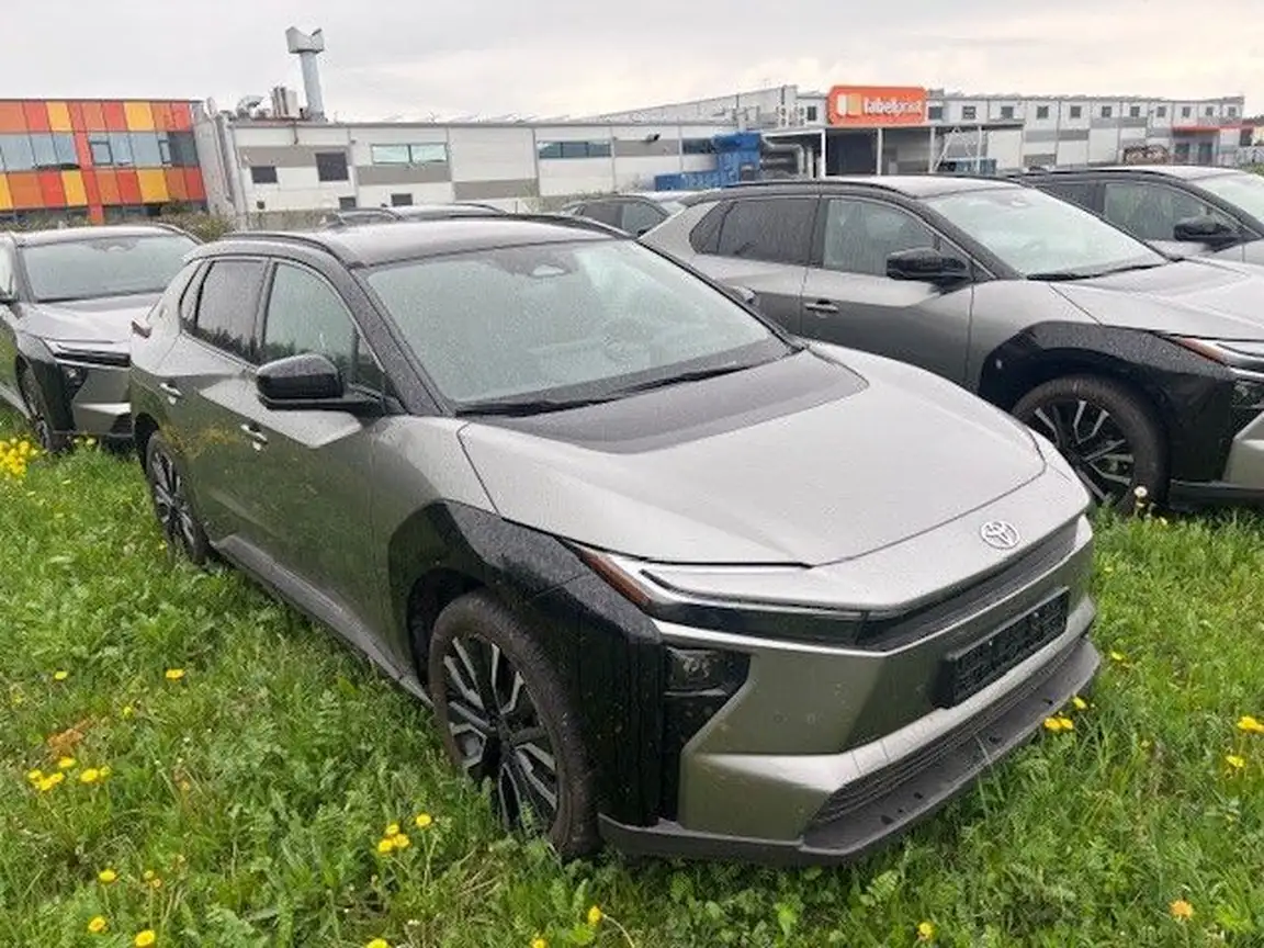 TOYOTA BZ4X