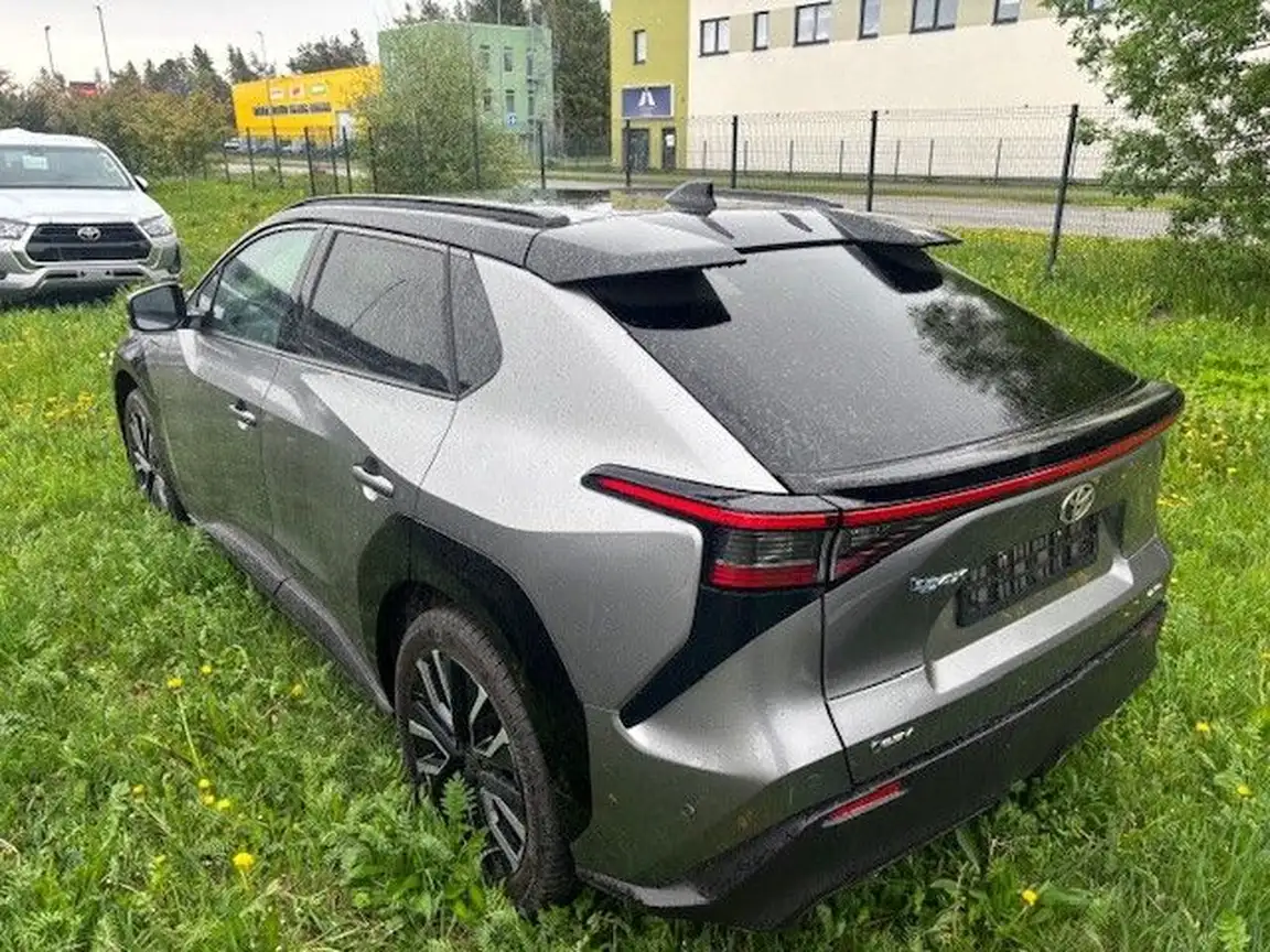 TOYOTA BZ4X