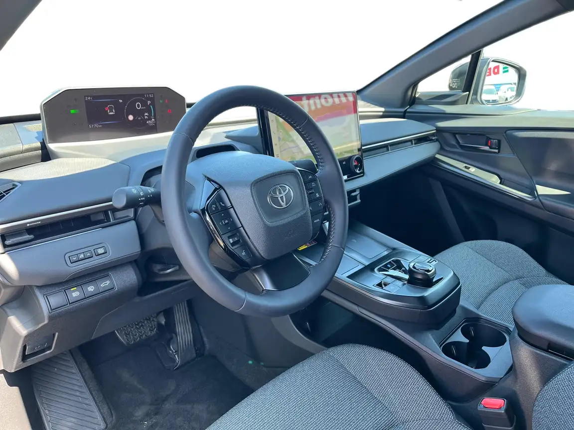 TOYOTA BZ4X