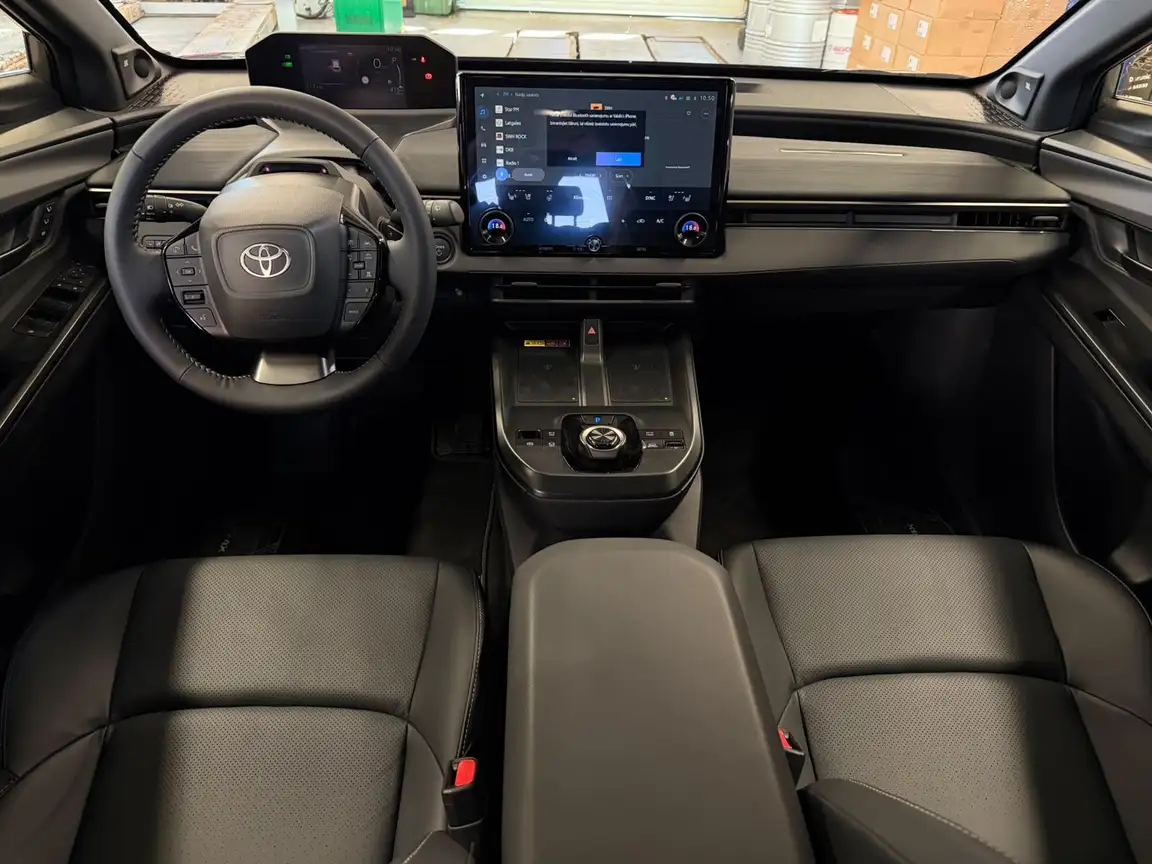 TOYOTA BZ4X