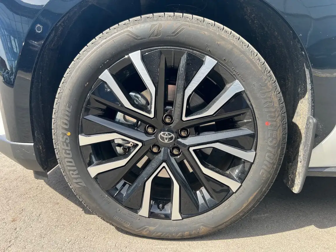 TOYOTA BZ4X