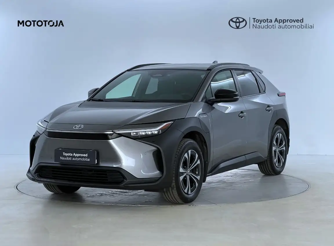 TOYOTA BZ4X