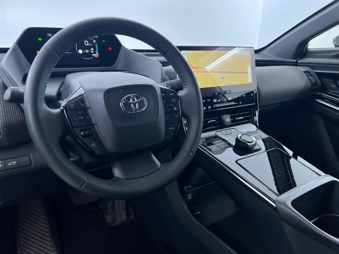 TOYOTA BZ4X