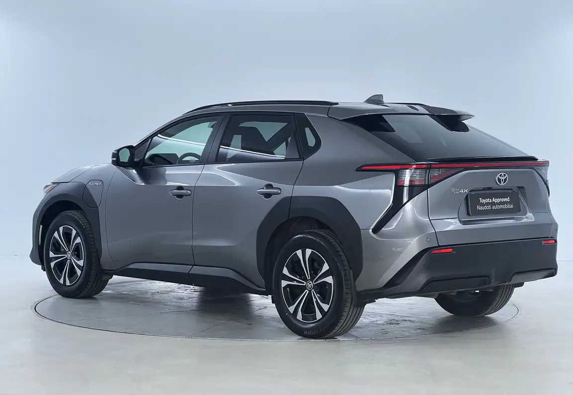 TOYOTA BZ4X