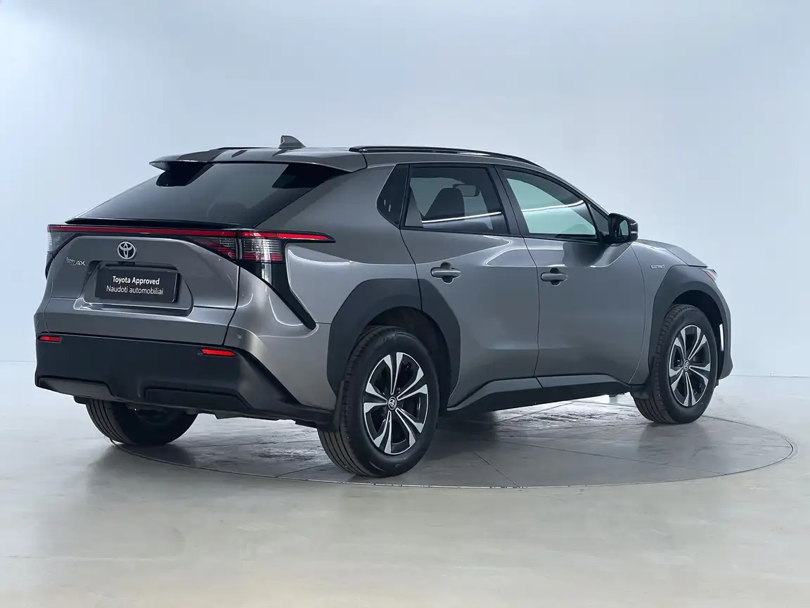 TOYOTA BZ4X