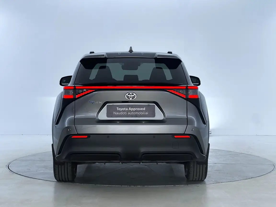 TOYOTA BZ4X
