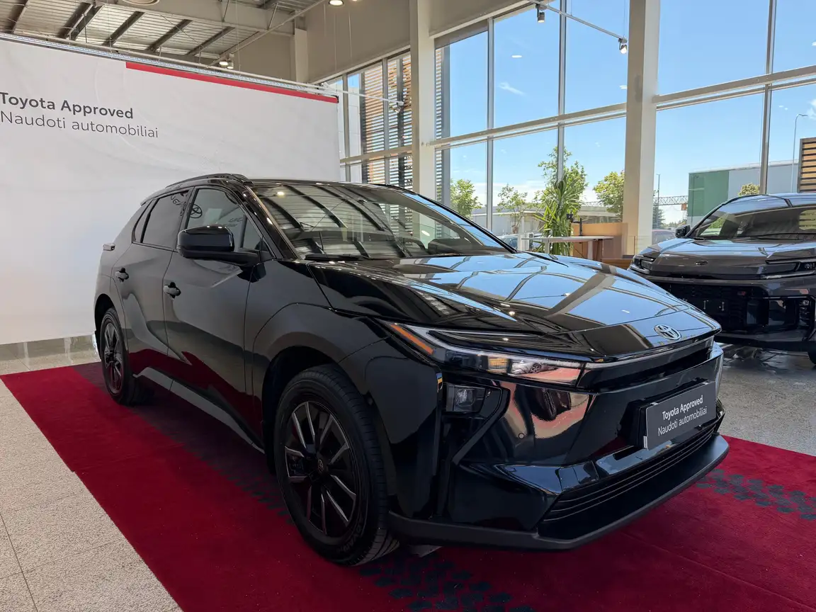 TOYOTA BZ4X