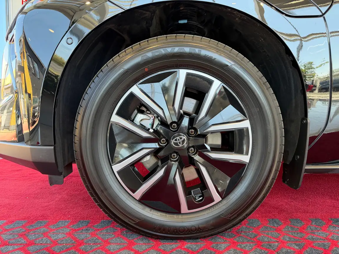 TOYOTA BZ4X