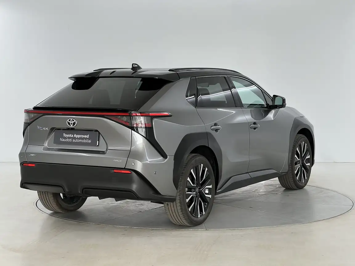TOYOTA BZ4X